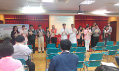 院長及各級主管帶領宣讀減重宣誓內容